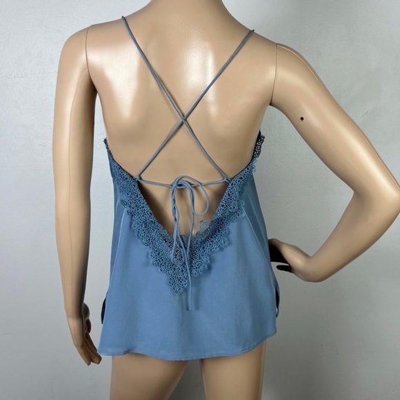 NEW CAMI NYC BLUE SILK TOP - Picture 6 of 8